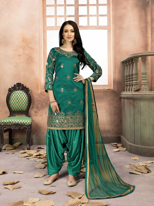Elara – Silk Kurta Set